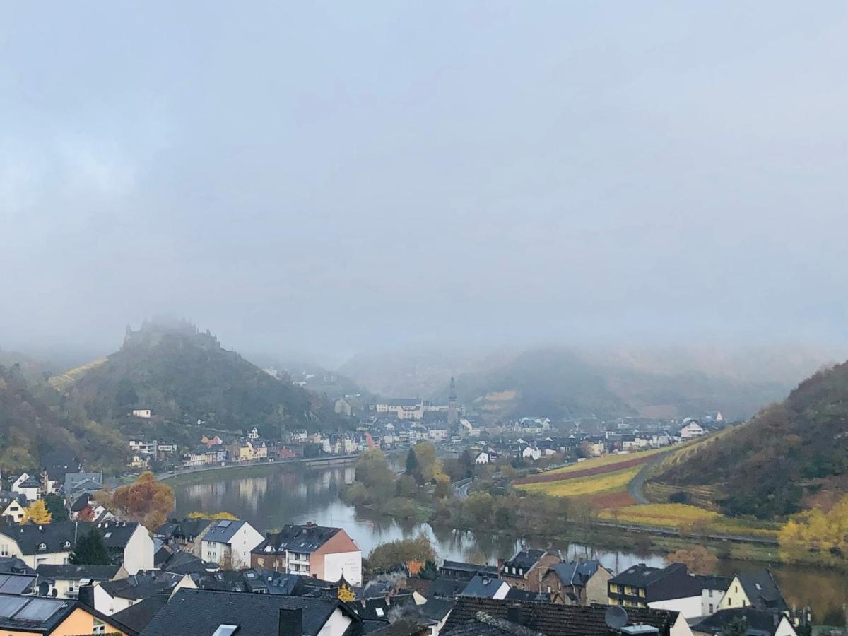 Ferienwohnung Meyver Cochem Luaran gambar